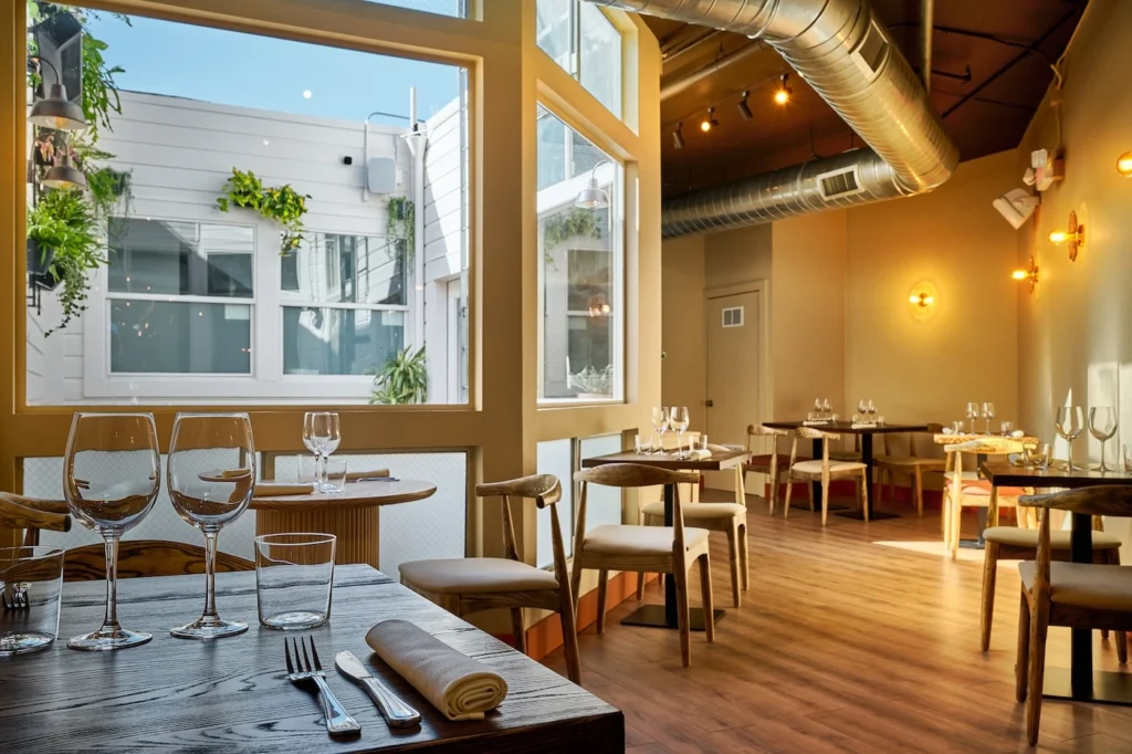 Caché bistro San Francisco interior tables